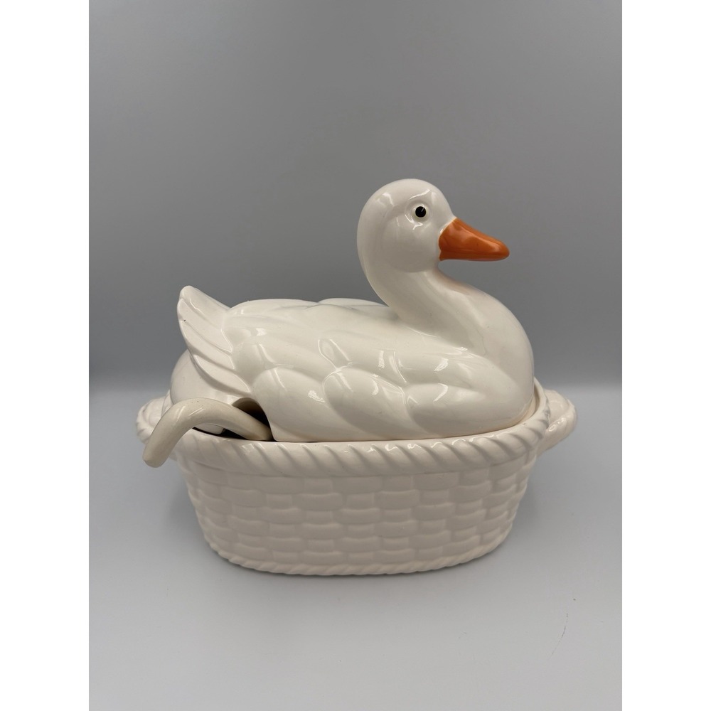 Vintage Nesting Duck/Goose Basketweave Soup Tureen Ceramic W/Ladle Made In Japan